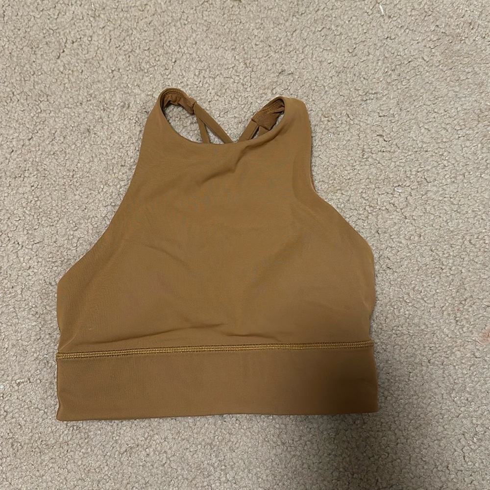 EUC Lululemon sports bra size 6